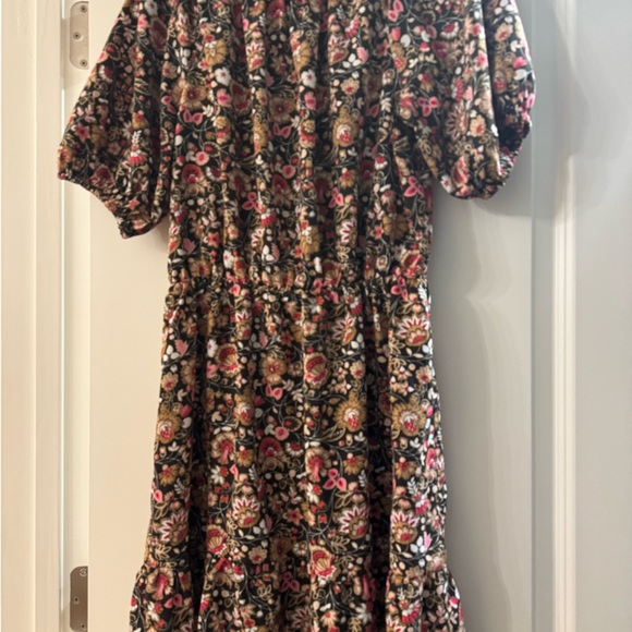 Ann Taylor Factory Dresses & Skirts - Ann Taylor Factory Floral Long Sleeve Dress - Black and Pink